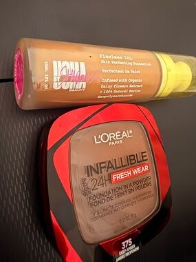 Infallible Fresh Wear 24 hour Powder - Deep Amber (375) plus foundation 2-1